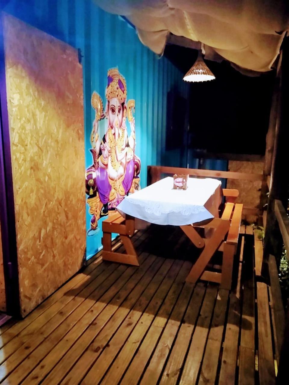 Hindu Box Containers E Cabanas Praia do Rosa Εξωτερικό φωτογραφία